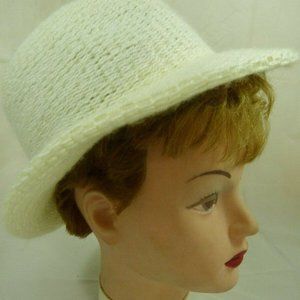 Vintage Younkers White Acrylic Fibre Hat
